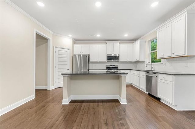 151 HINTON FARM Way, Dacula, GA 30019
