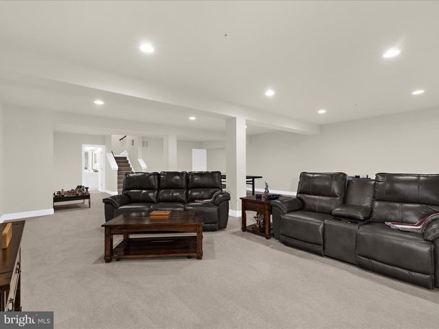 1530 YELLOW SAND LN, Odenton, MD 21113