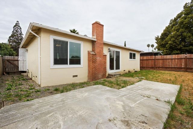942 5th St, Vallejo, CA 94590