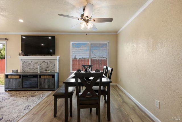 942 5th St, Vallejo, CA 94590