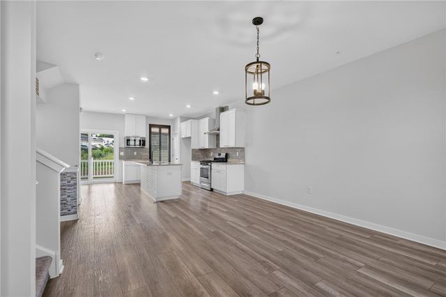 7618 Clayton Avenue, Coopersburg Boro, PA 18036
