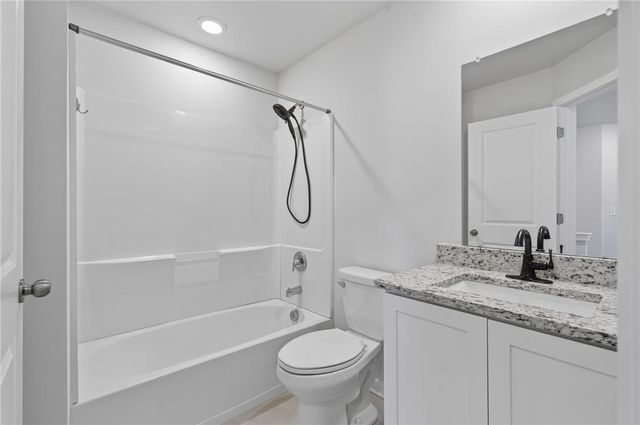 7618 Clayton Avenue, Coopersburg Boro, PA 18036