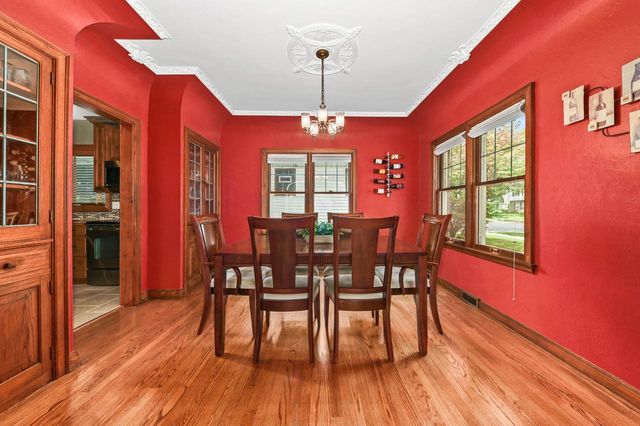2473 N 84th STREET, Wauwatosa, WI 53226
