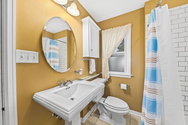 2473 N 84th STREET, Wauwatosa, WI 53226