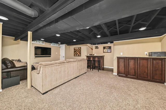 2473 N 84th STREET, Wauwatosa, WI 53226