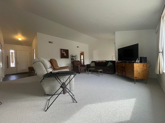 2518 Sari Drive, Klamath Falls, OR 97601