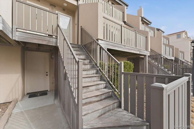 379 W Broadway B, Long Beach, NY 11561