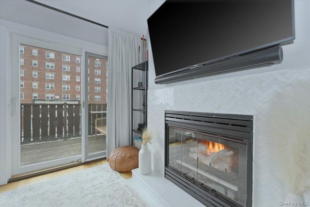 379 W Broadway B, Long Beach, NY 11561