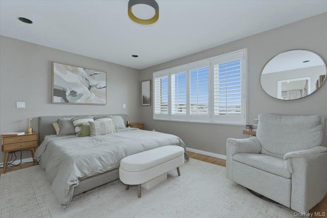 379 W Broadway B, Long Beach, NY 11561