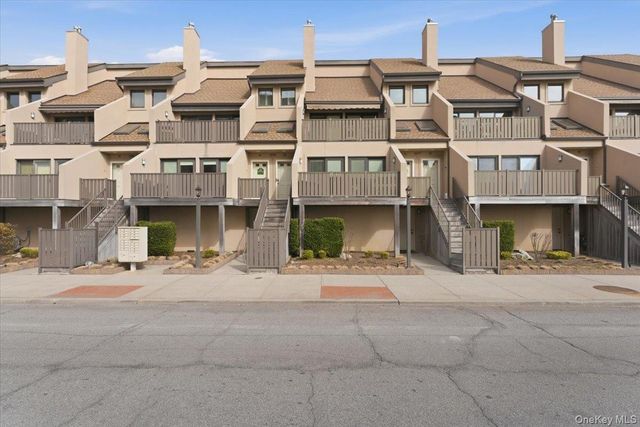 379 W Broadway B, Long Beach, NY 11561