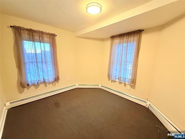 1 Graham Avenue, Paterson, NJ 07524