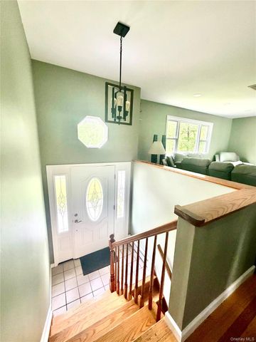 46 Rogers Road, Hyde Park, NY 12538