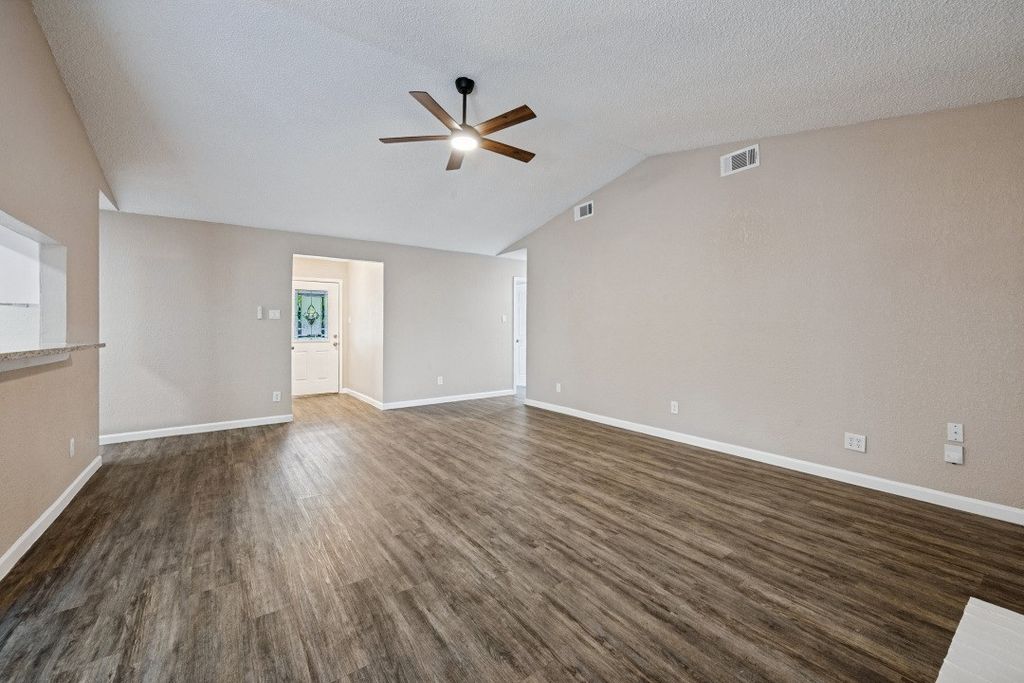 1509 Caplin Drive, Arlington, TX 76018 — photo 5