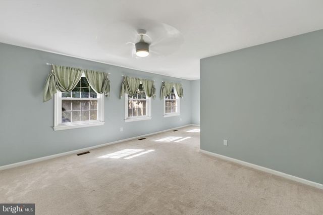 9040 ROSEWALL CT, Springfield, VA 22152