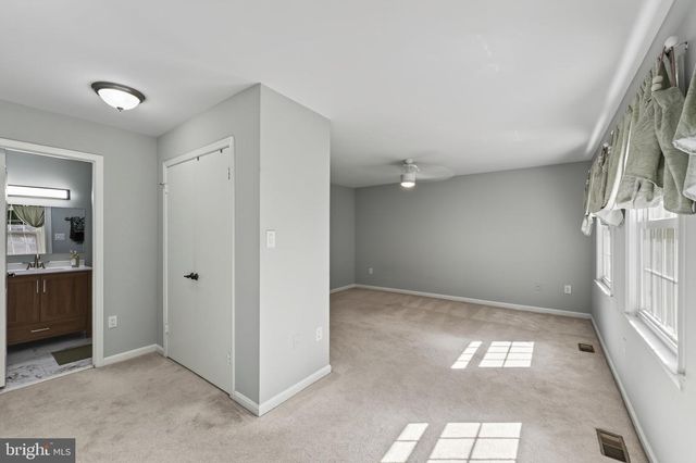 9040 ROSEWALL CT, Springfield, VA 22152