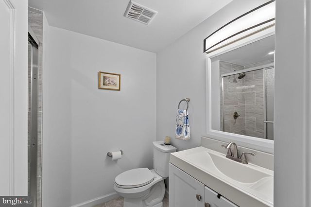 9040 ROSEWALL CT, Springfield, VA 22152