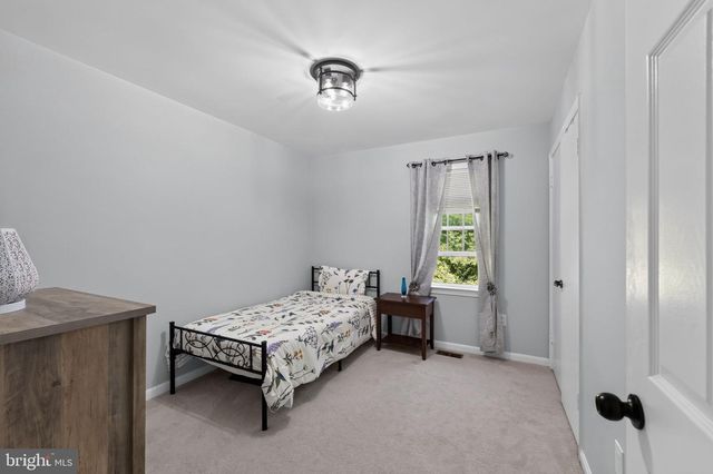 9040 ROSEWALL CT, Springfield, VA 22152