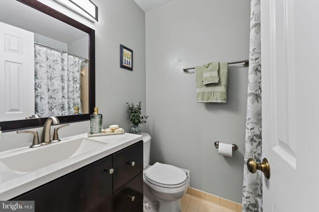 9040 ROSEWALL CT, Springfield, VA 22152