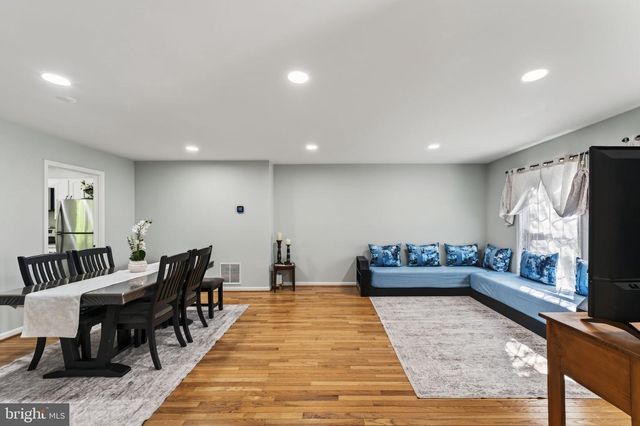 9040 ROSEWALL CT, Springfield, VA 22152