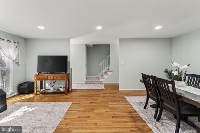 9040 ROSEWALL CT, Springfield, VA 22152