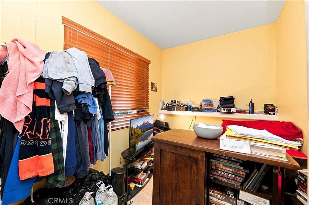Image 18 of property listing at 15290 Alexandria, Adelanto, CA 92301