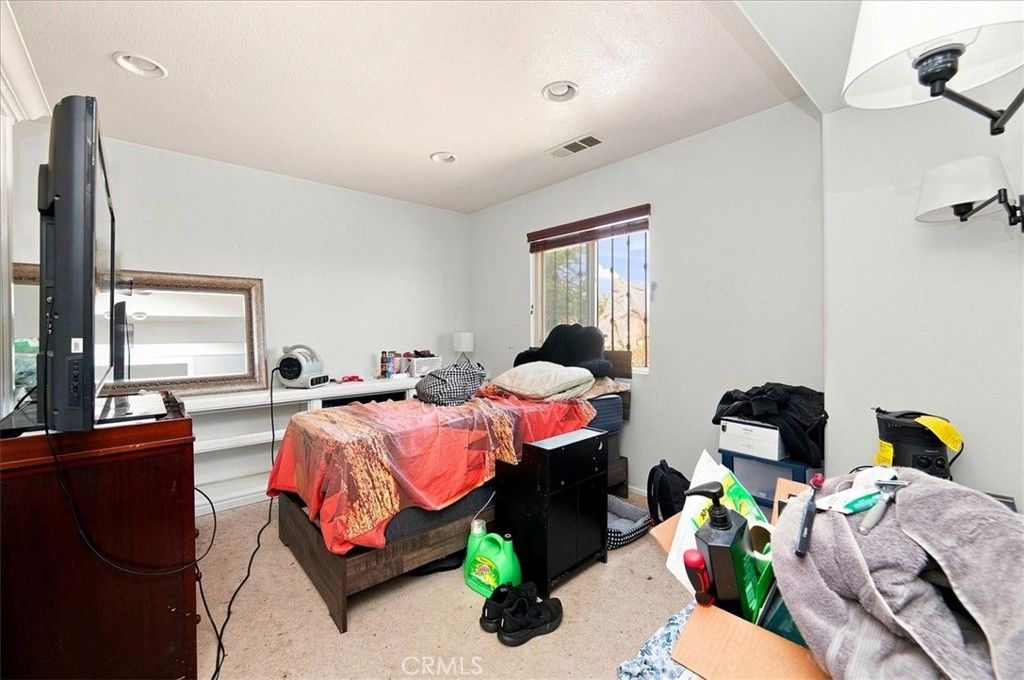 Image 23 of property listing at 15290 Alexandria, Adelanto, CA 92301