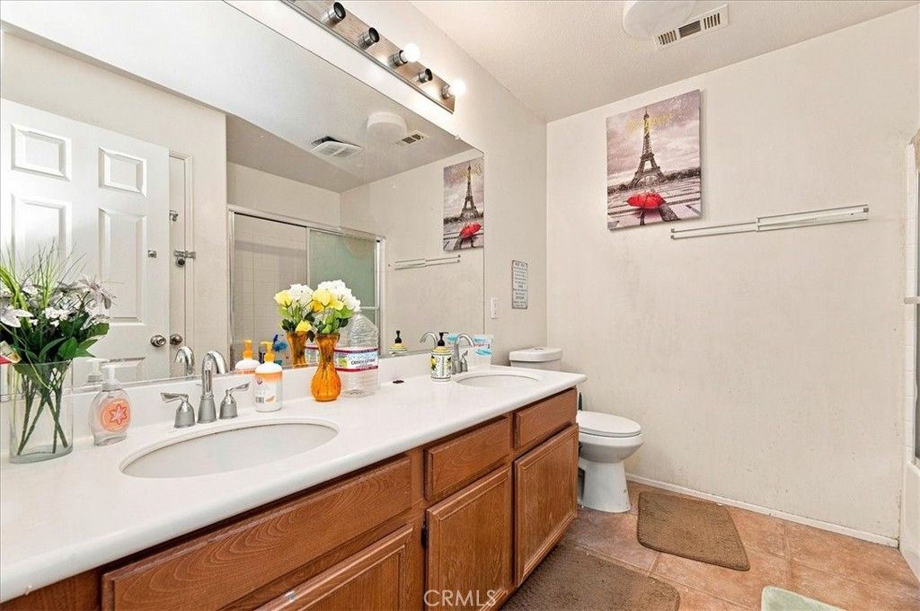 Image 24 of property listing at 15290 Alexandria, Adelanto, CA 92301