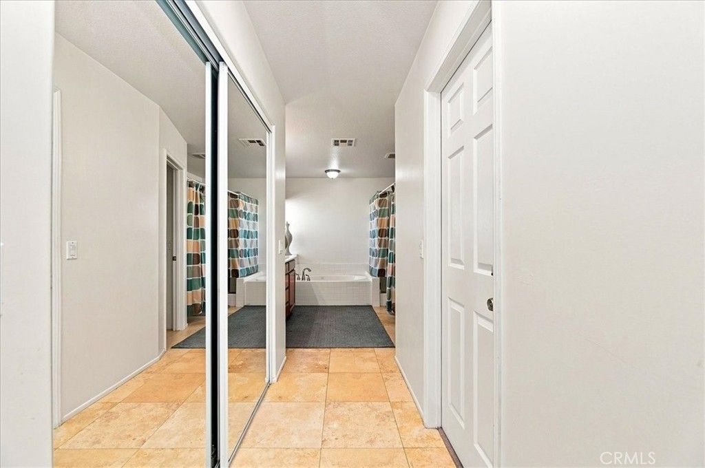 Image 27 of property listing at 15290 Alexandria, Adelanto, CA 92301
