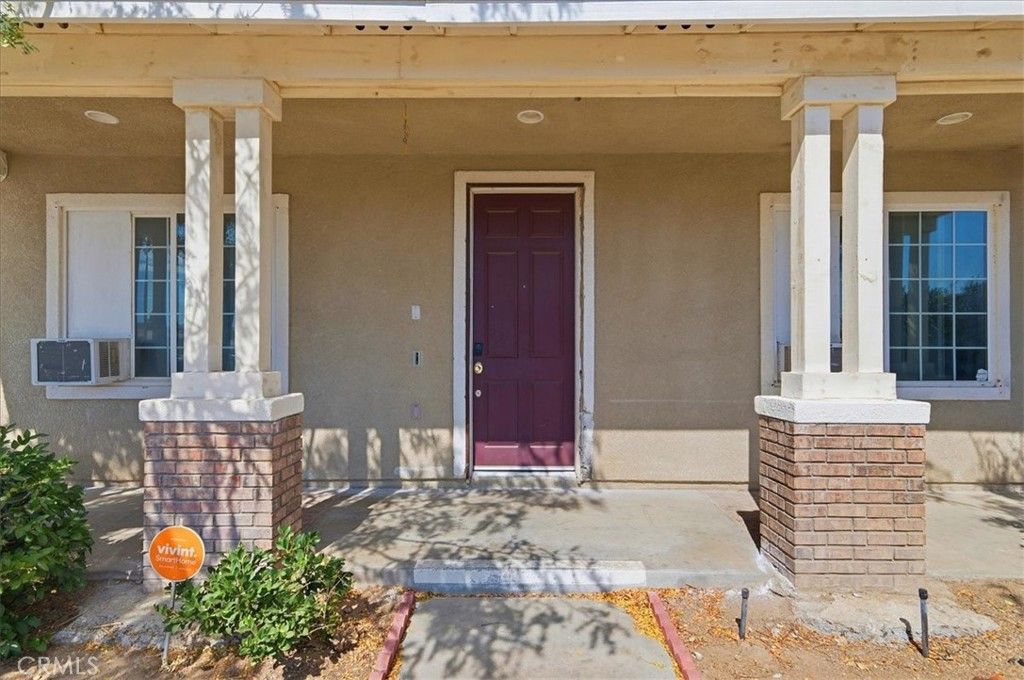Image 4 of property listing at 15290 Alexandria, Adelanto, CA 92301
