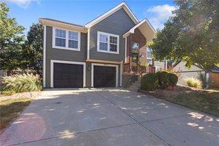 628 E Dogwood Street, Gardner, KS 66030