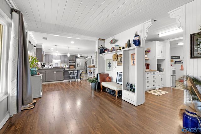 2218 Highpoint Road, Albertville, AL 35950