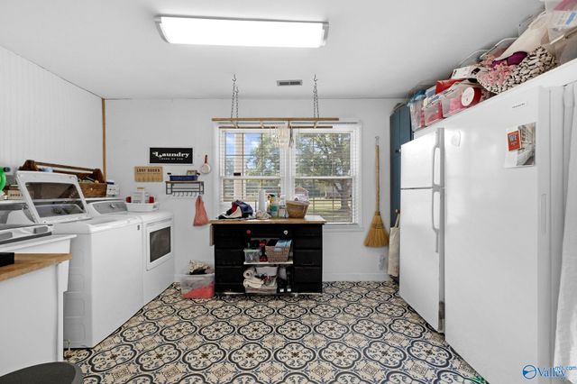 2218 Highpoint Road, Albertville, AL 35950