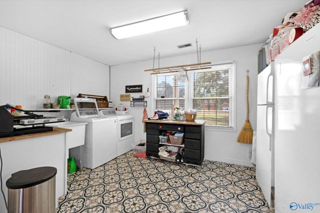 2218 Highpoint Road, Albertville, AL 35950