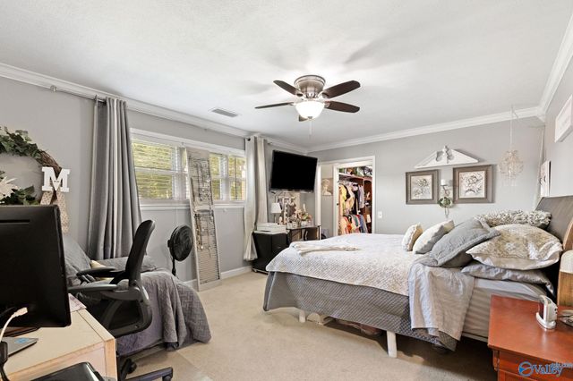 2218 Highpoint Road, Albertville, AL 35950