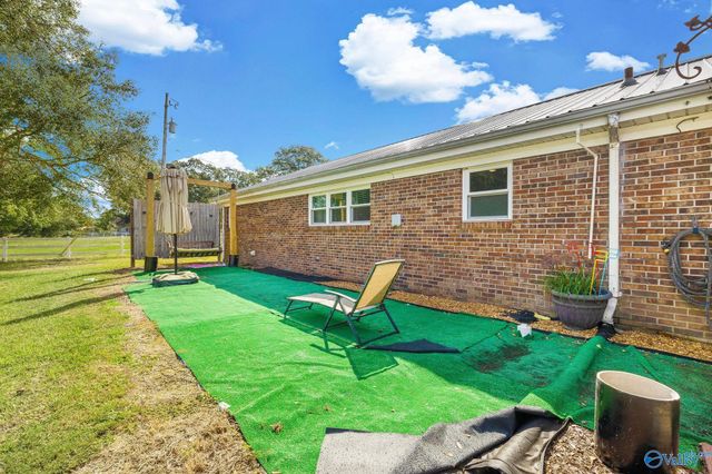 2218 Highpoint Road, Albertville, AL 35950