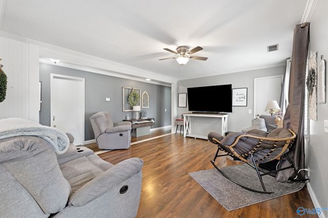 2218 Highpoint Road, Albertville, AL 35950