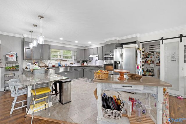 2218 Highpoint Road, Albertville, AL 35950