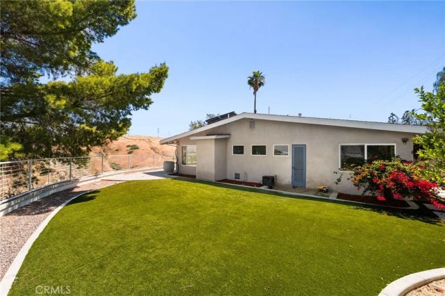 11661 Anderson, Loma Linda, CA 92354