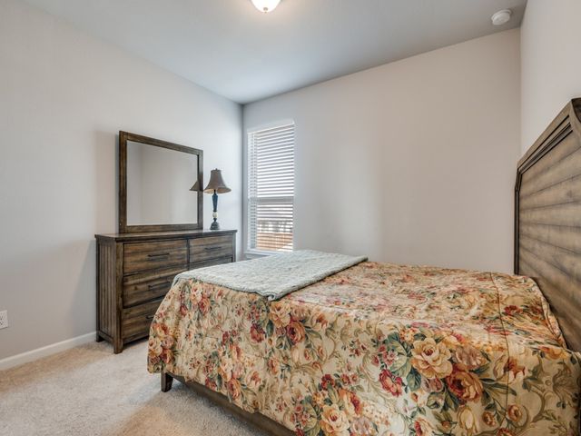 635 Congressional Avenue, Red Oak, TX 75154