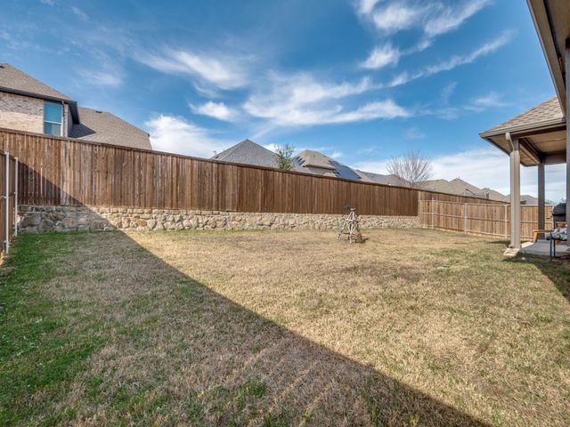 635 Congressional Avenue, Red Oak, TX 75154