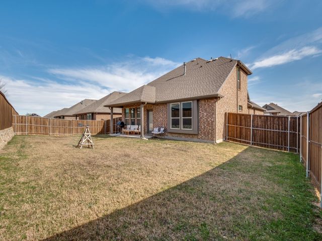 635 Congressional Avenue, Red Oak, TX 75154