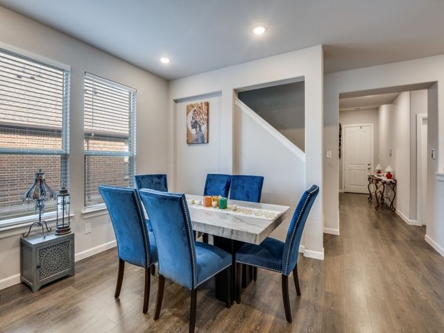 635 Congressional Avenue, Red Oak, TX 75154