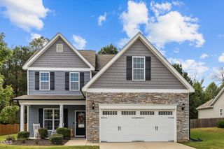 4145 Weavers Pond Drive, Zebulon, NC 27597