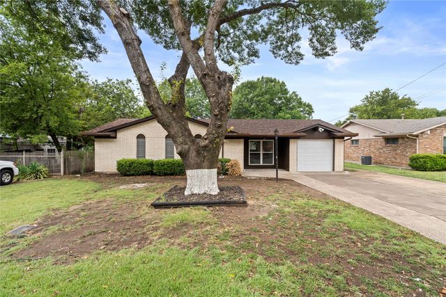 103 N Summit Street, Red Oak, TX 75154