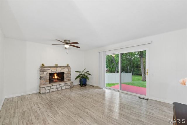 13028 Ambois Drive, Creve Coeur, MO 63141