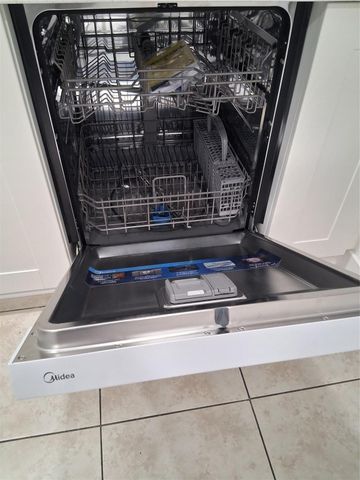 9800 Sunrise Lakes Boulevard 109, Sunrise, FL 33322