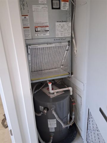 9800 Sunrise Lakes Boulevard 109, Sunrise, FL 33322