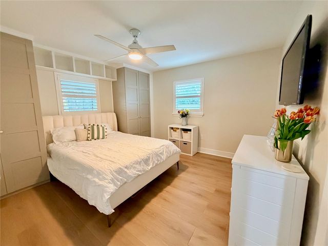 6073 TANGLEWOOD DRIVE NE, St Petersburg, FL 33703