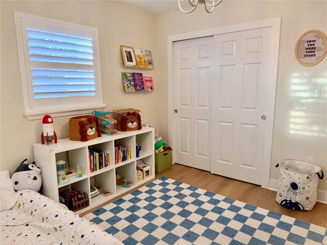 6073 TANGLEWOOD DRIVE NE, St Petersburg, FL 33703
