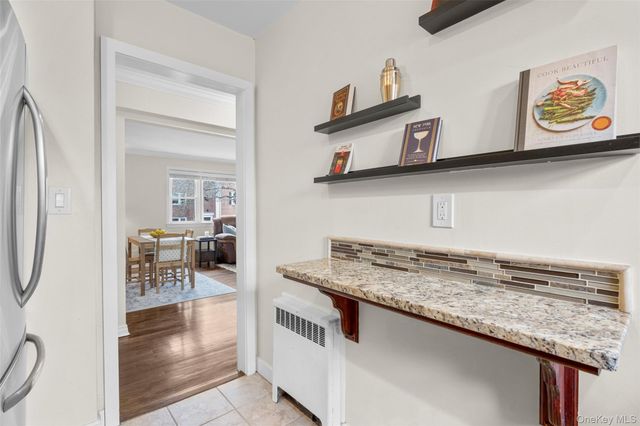 1825 Palmer Avenue 2D, Larchmont, NY 10538